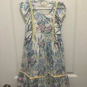 Charming Floral Dress with Yellow Accents